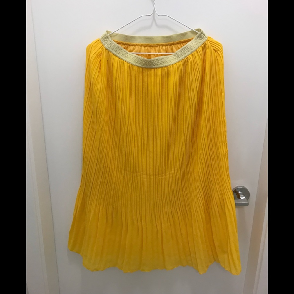 ❤️Yellow skirt❤️